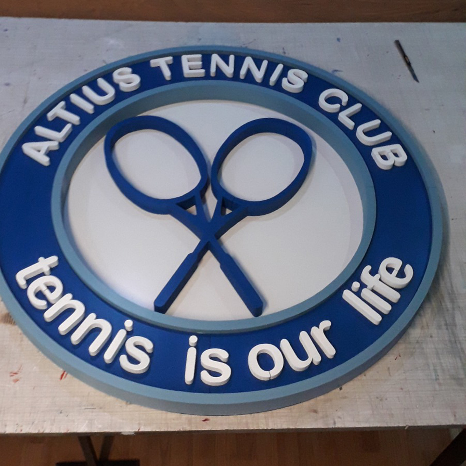 Logo volumetric din polistiren interior