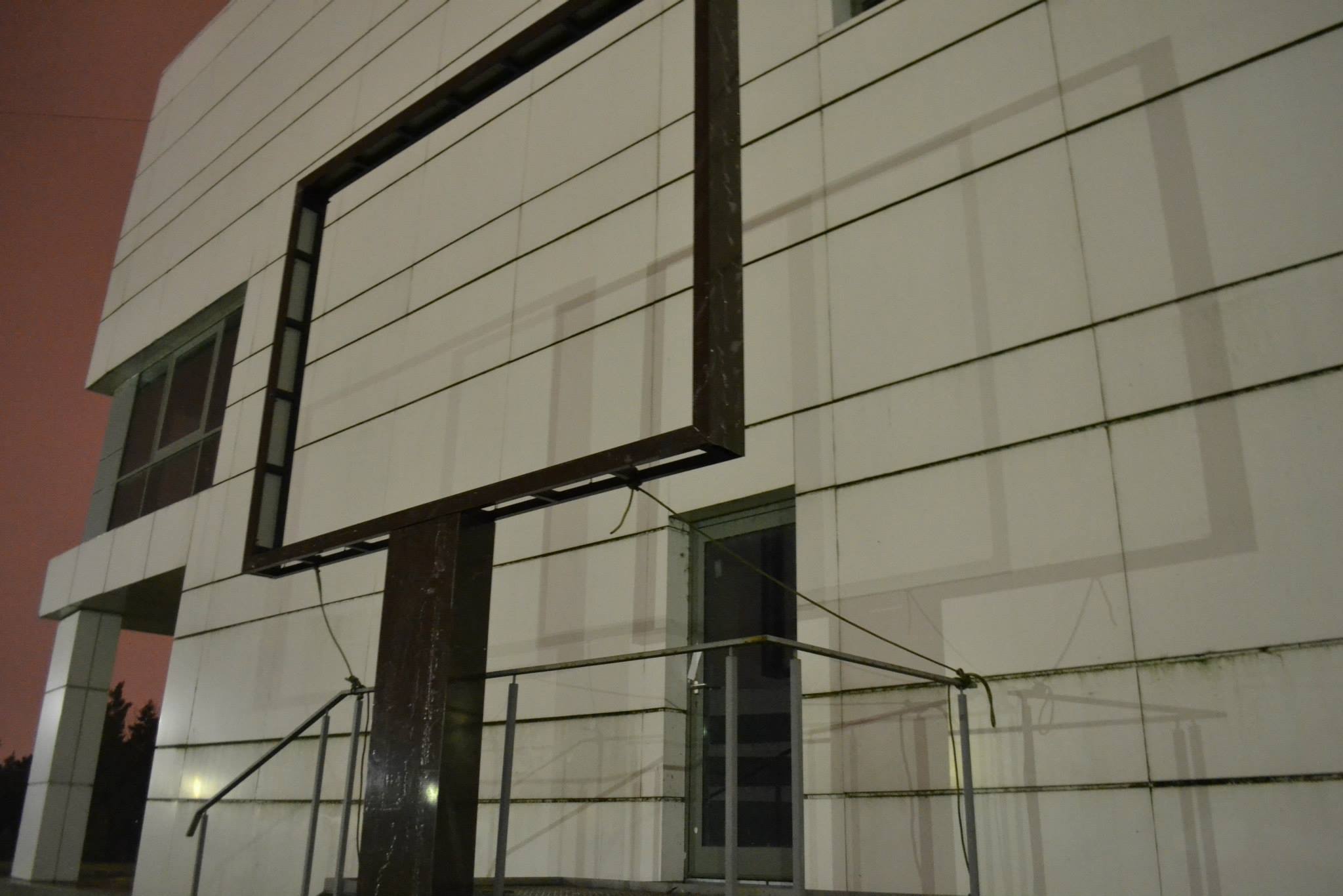 Panou publicitar stradal